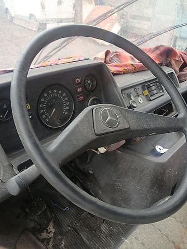Двигатели, моторы и ГБЦ: Mercedes-Benz : 1991 г., 1.3 л — 4