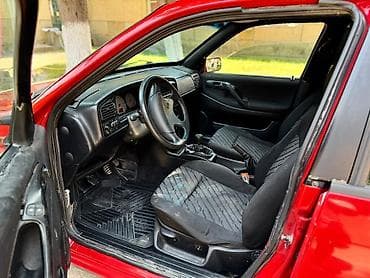 борттук кузов: Volkswagen Passat: 1994 г., 1.8 л, Кол менен иштөөчү, Бензин, Седан — 7