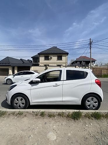 x nv: Chevrolet Spark: 2017 г., 1 л, Автомат, Бензин, Хэтчбэк — 4