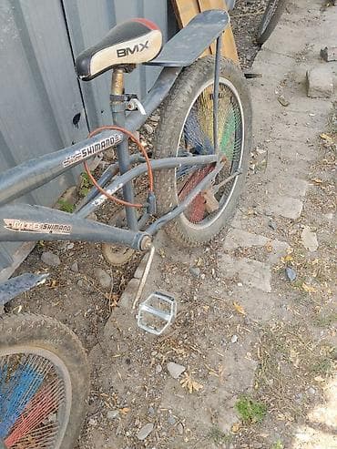BMX велосипеды: BMX-велосипед с усиленной рамой и прямой вилкой. Основные — 2
