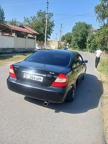 задний вид фит: Toyota Camry: 2002 г., 2.4 л, Автомат, Бензин, Седан — 3