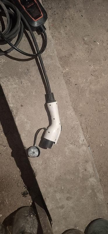 bmw x5 2011: Переносное зарядное устройство для электромобиля (портативная EVSE) - — 2