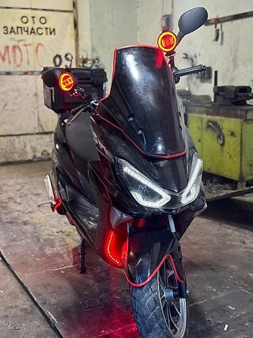 мопеды бу: Тип скутера 150 куб. см, Бензин, Б/у — 3