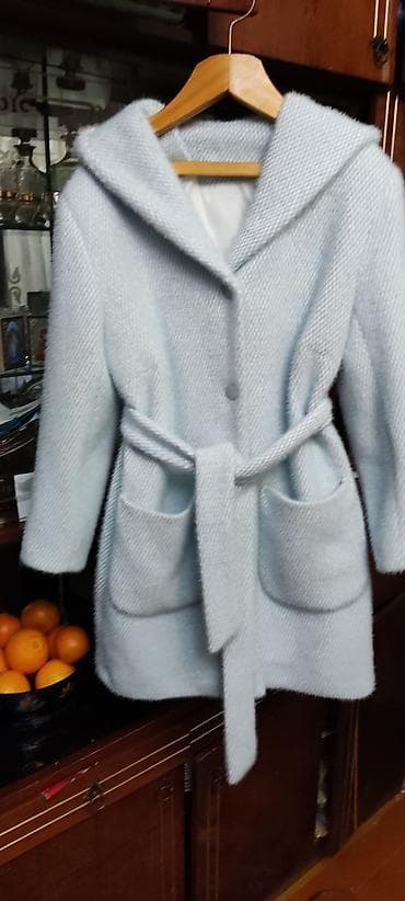 Детское пальто на 10-11 лет 40 размер ткань травка мягкая приятная на