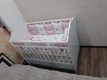 пл: Детская кроватка с комплектом мягких бортиков и постельным бельём. - — 2