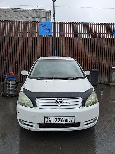 Toyota Ipsum: 2002 г., 2.4 л, Бензин, Минивэн