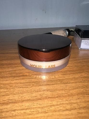 HOURGLASS Veil Translucent Setting Powder — рассыпчатая фиксирующая — 2