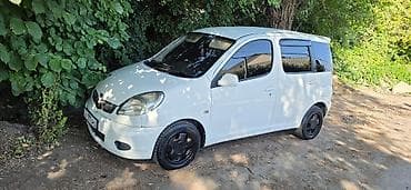 Toyota Funcargo: 2003 г., 1.5 л, Бензин