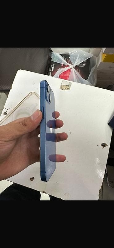вйфон 13: IPhone 13, 128 ГБ, Синий, Чехол — 3