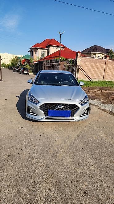 Hyundai Sonata: 2019 г., 0.2 - engine capacity л, Автомат, Бензин, Седан — 2