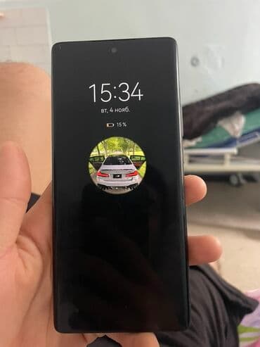 HUAWEI NOVA 10 Особенности: - Тонкие рамки, плоский экран, аккуратный