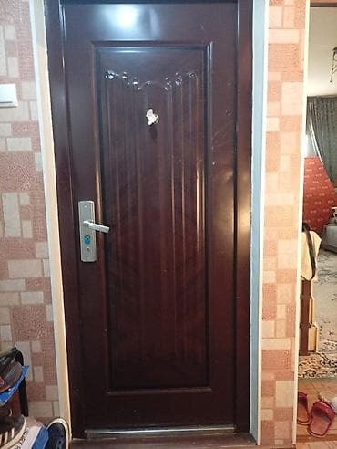 эшик уста: Үйлөр жана батирлер үчүн эшик, Металлдан, Бир эшиктуу, түсү - Күрөң — 2