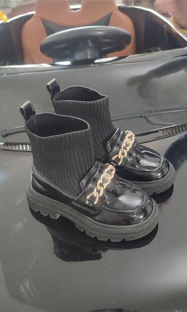 Жаш балдардын бут кийими: Жаш балдардын бут кийими — 1