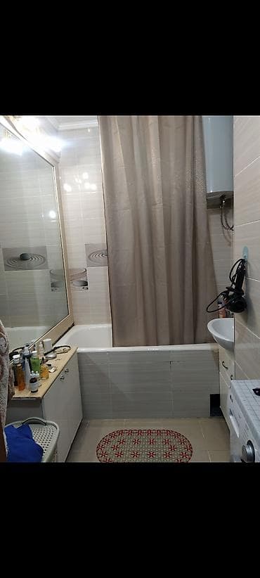 3 комнаты, 70 м², 106 серия, 3 этаж, Евроремонт — 3