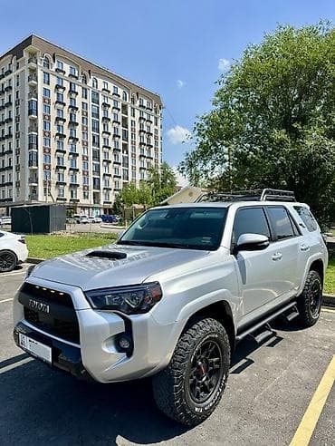 Toyota 4Runner: 2021 г., 4 л, Автомат, Бензин, Внедорожник
