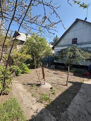 Продаю ! Полдома район Киркомстрома . Общая площадь 39м2. ( 2