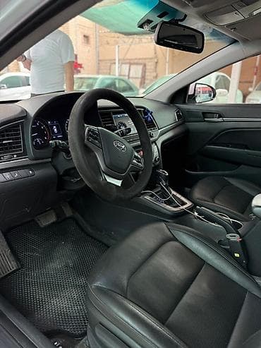 toyota 470: Hyundai Avante: 2017 г., 1.6 л, Автомат, Бензин, Седан — 4