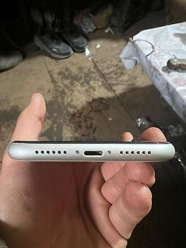 p 20 lite: IPhone 11, Белый — 4