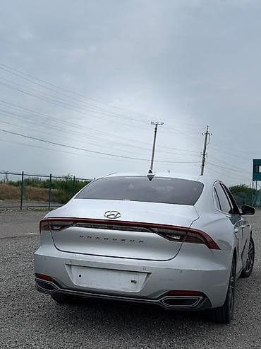 byd e2 2022: Hyundai Grandeur: 2021 г., Автомат, Бензин, Фастбек — 6