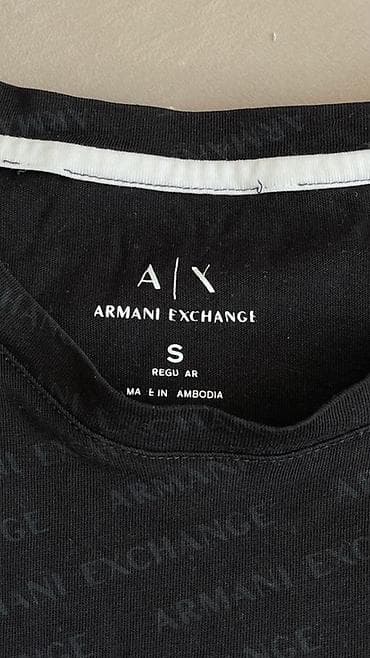 Эркектер кийими: Эркектердин футболкасы, S, Armani, Колдонулган, түсү - Кара, Өзү алып кетүү, Акысыз жеткирүү, Акылуу жеткирүү — 2