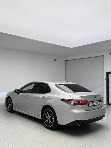 windom 2003: Toyota Camry: 2022 г., 2.5 л, Автомат, Гибрид, Седан — 3