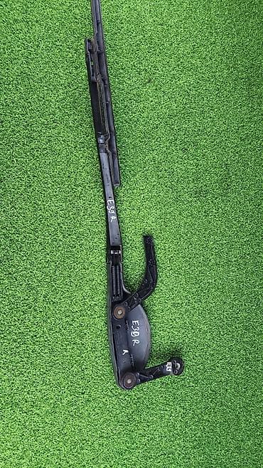 e32 bmw: Е39 Стекоочеститель правый 6161- 8 -209 -880 Год 2001 Цена с дефектом — 1