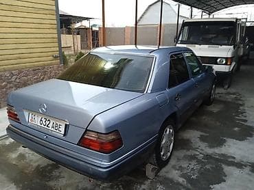 mazda primacy: Mercedes-Benz W124: 1992 г., Механика, Бензин, Седан — 4