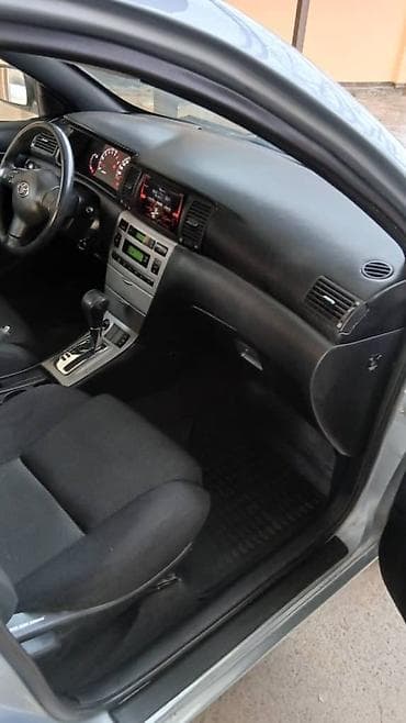 Toyota Corolla: 2005 г., 1.6 л, Автомат, Хэтчбэк — 1