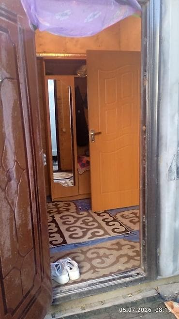 Гараж сатам: Тез арада сатылат Бишкекте - Планировка: прихожая с зеркальным — 4