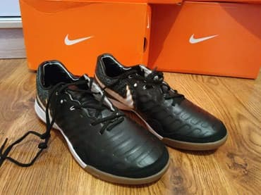футбольные бутсы predator: Новые модели зальников, сороконожек NIKE B наличии имеется все — 7