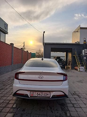 Продажа авто: Hyundai Sonata: 2020 г., 2 л, Автомат, Газ, Седан — 4