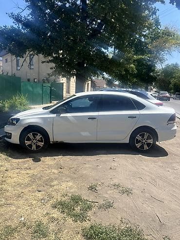 Volkswagen Polo: 2018 г., 1.6 л, Механика, Седан — 4