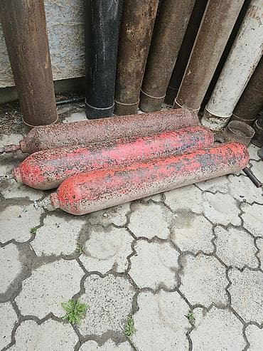 Үй жана бакча: Синий газовый баллон цилиндрической формы. Оснащен запорным вентилем с — 2