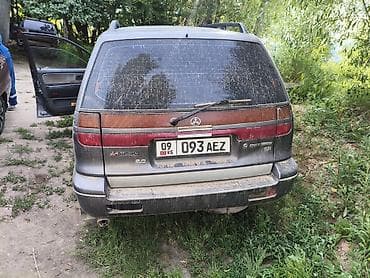 Транспорт: Mitsubishi Space Wagon: 1997 г., 2 л, Механика, Бензин, Минивэн — 10