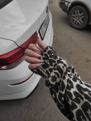 работа в кумторе: Мастер маникюра. 3-5 лет опыта. Процент — 2