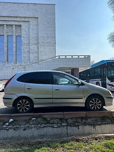 нисан тида: HISSAN TINO — 1