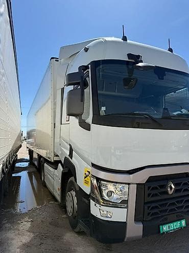 djon deere: Тягач, Renault, Изотермический — 1