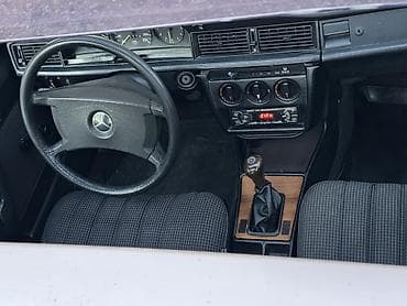 e55 compressor: Mercedes-Benz 190: 1986 г., Механика, Седан — 5