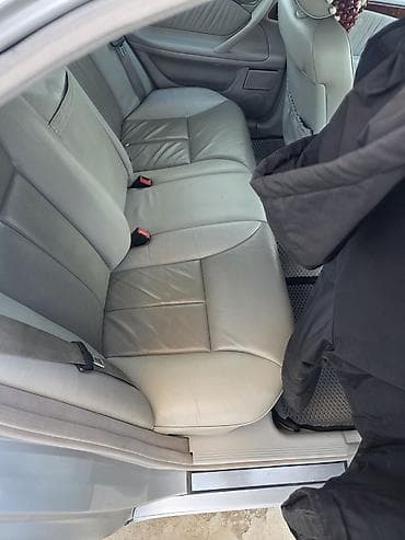 bmw 5: Mercedes-Benz E-Class: 2001 г., 3.2 л, Автомат, Бензин, Седан — 5