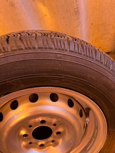 запаска 13: Дөңгөлөктөр монтажда 175 / 70 / R 13, Кыш, Колдонулган, Комплект, Жеңил унаалар, Темир, тешиктери - 4 — 4