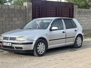 Volkswagen Golf: 2001 г., 2 л, Механика, Бензин, Хэтчбэк