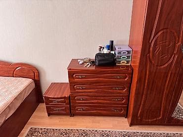 спальный гарнитур румынский: Спальный гарнитур в классическом стиле, цвет «махагон» с выразительной — 2