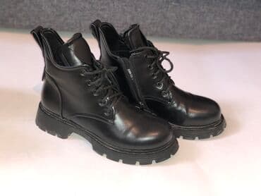 Киреге берилүүчү кийимдер: Срочно. Продаю демисезонные женские сапожки Носила пару раз без — 2