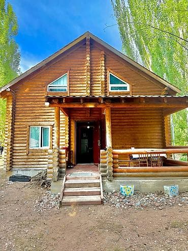 Уютный деревянный дом из оцилиндрованного бревна Сдается at lalafo.kg Уютный деревянный дом из оцилиндрованного бревна Сдается