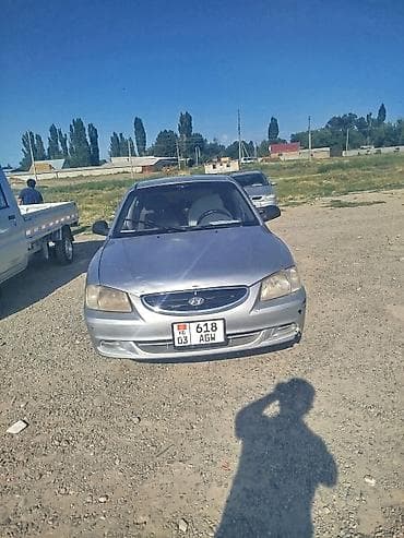 Унаа: Hyundai Accent: 2005 г., 1.5 л, Кол менен иштөөчү, Бензин, Седан — 1