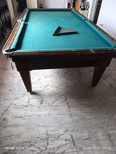 Другое для спорта и отдыха: Бильярдный стол с лузами и деревянным треугольником - Игровое поле — 2