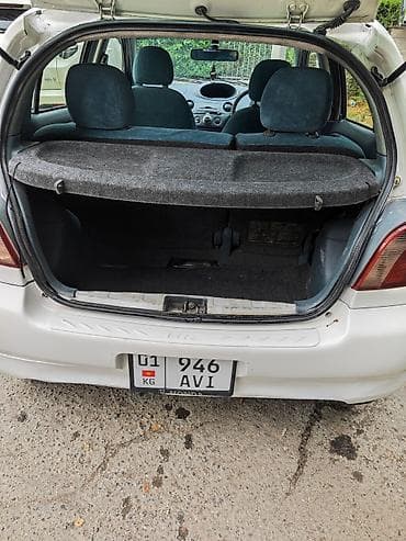 Toyota Vitz: 2000 г., 1 л, Автомат, Бензин, Хетчбек — 4