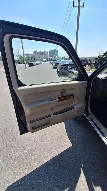 4: Nissan NP300: 2015 г., 2.4 л, Механика, Бензин, Пикап — 8