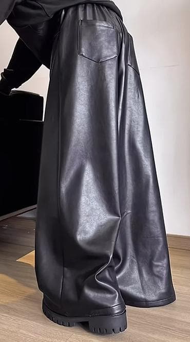 Брюки: Широкие брюки из экокожи, черные - Свободный экстрафит — 3