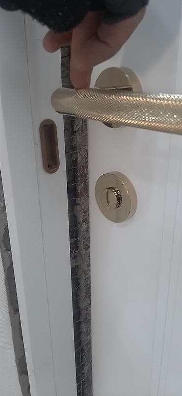 услуги открыть дверь: Дверь: Установка, Бесплатный выезд — 8